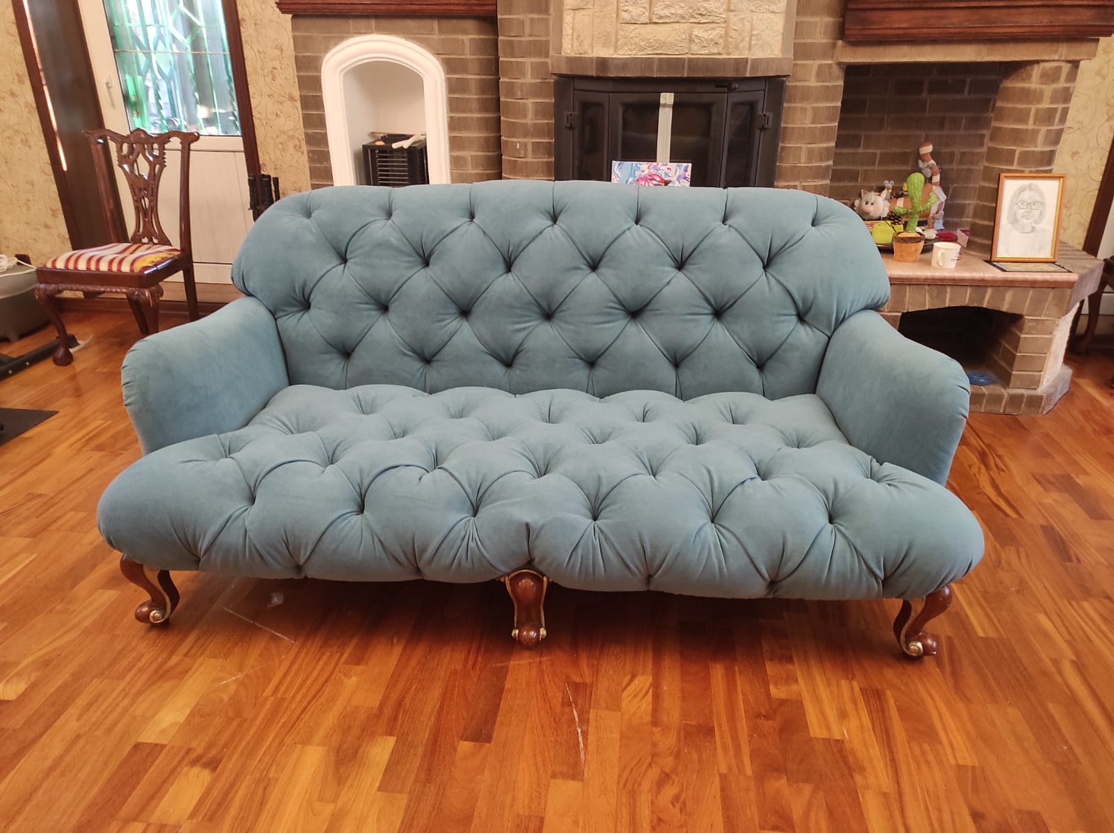 Обивка дивана. Ейск